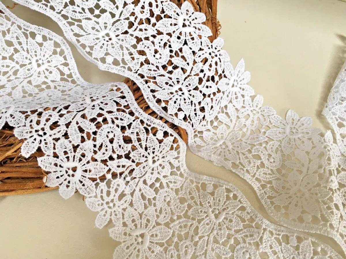 lace trim