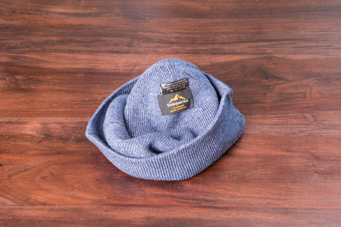 A Kaschmirmütze is the perfect variation for a cashmere hat. The cashmere is soft to the touch and does not irritate the skin